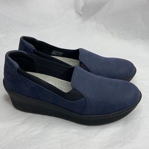 Clarks cloud steppers blue 2 inch wedge almost like new size 8W